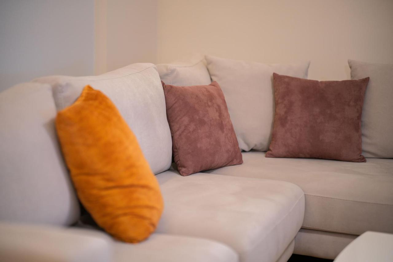 Center Tirana Liv Apartment Eksteriør billede
